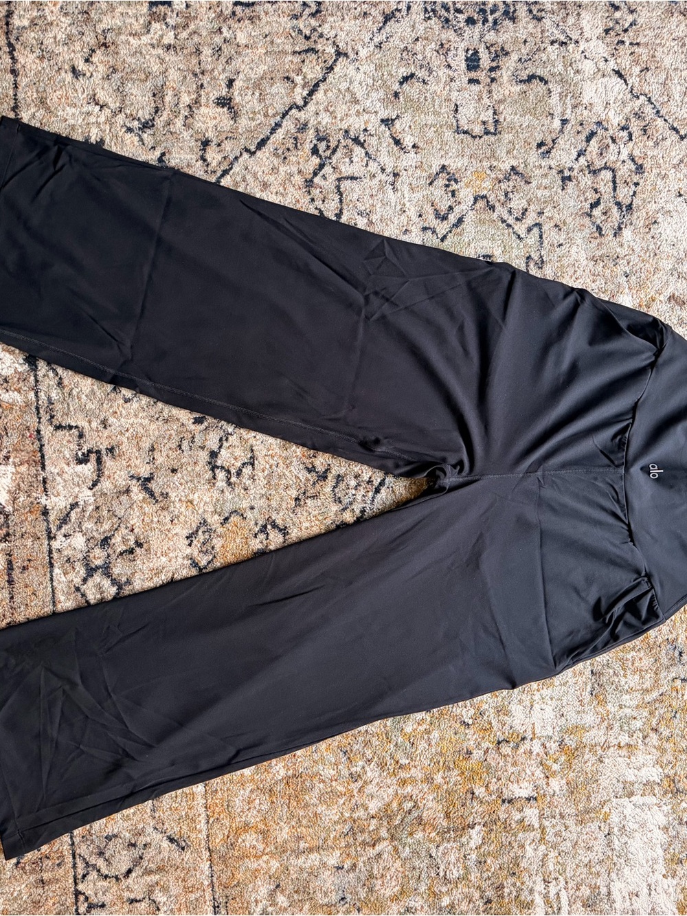 ALO Yoga Women’s Black Athletic Pants